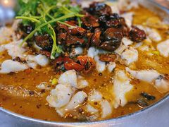 -何哥鲜鱼餐厅(龙湖花园店)