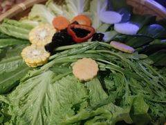 -尚尚仙·酸汤猪手·猪肚鸡火锅(华联万柳购物中心店)