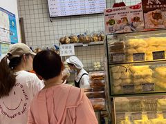 -白玉兰食品甜凤店(合生汇店)