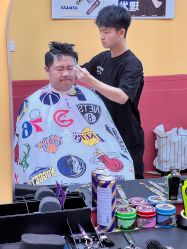 -Devilhands Barbershop男士理容店