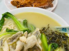 招牌黄鱼面-明呈黄鱼面馆(斜土路店)