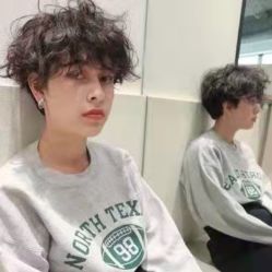 -蘑菇发型