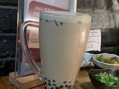 -湊湊火锅·茶憩(杭州湖滨银泰in77店)