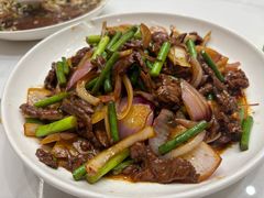 蒜苗炒牛肉-健跳小海鲜(人民路店)