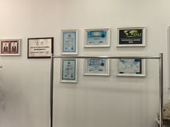 -布瑞琳洗衣(西堤红山店)