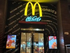 -麦当劳(南京路2店)