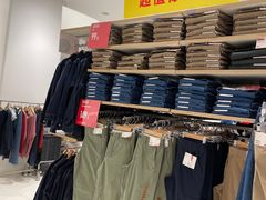 -优衣库(郑州二七万达广场店)
