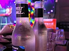 -喜鹊音乐酒馆(西街店)