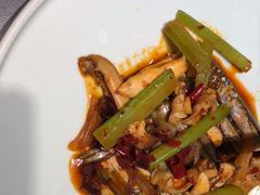 -鸽子侯·家宴·平价海鲜(市图书馆店)