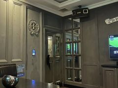 -范特西FANTASY量贩式KTV(民主广场店)