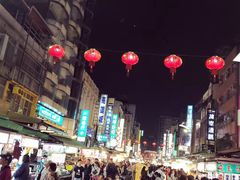 -六合夜市