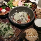 二刷野果 点了上次没点的 排骨锅--里面排骨还是蛮多的