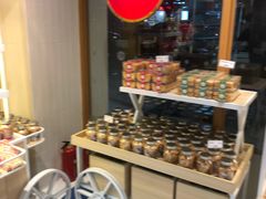 -85度C(生甜甜圈研究工坊·上海平凉店)