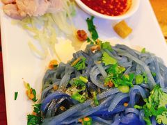 -蝶豆花蓝面条