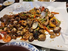 -东来菜馆•手抓海鲜家常菜•海鲜锅贴(鸽子窝店)