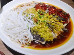 双色鱼头-建辉湖南土菜馆(南大街店)