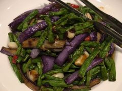 -海派美食·家宴海鲜青岛菜·石锅鲽鱼头(东方城店)