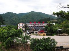 -龙泉山庄