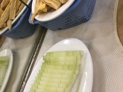 -渝君重庆火锅(嘉宾路店)