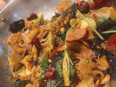 -拿渡麻辣香锅(世茂广场·工三店)