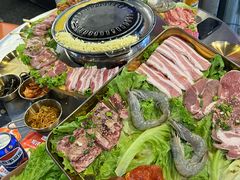 -胡悦里韩式烤肉(芝罘万达广场店)