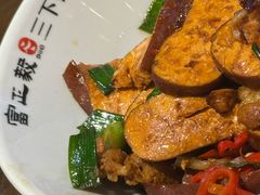 -富正毅三下锅·湘西韵味(天门山索道店)
