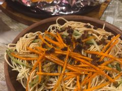 -老街烧烤大排档·地道湖北菜·龙虾馆(汉口火车站店)