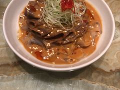 麻酱牛肉凉皮-湖滨28中餐厅·西湖宴·杭州君悦酒店