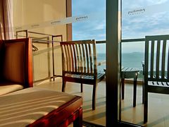 -三亚湾海居铂尔曼度假酒店