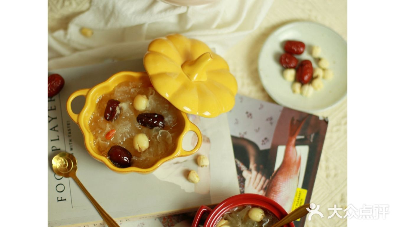 Zoe小厨房 | 懒人必备电饭煲滋补养颜红枣银耳莲子羹