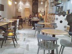 大堂-HELLO 27 意面·沙拉·帕尼尼