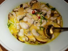 QQ酸汤鱼-蜜桃餐厅·伴山(绿宝广场店)