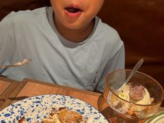 -玛格萝妮比萨屋(陆家浜路店)