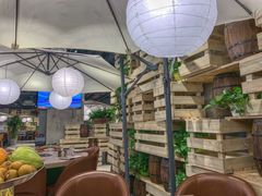 大堂-日进一片海.生腌海鲜火锅.宵夜烧烤(三里屯总店)
