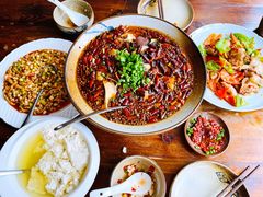 鲜菌毛血旺-不相离盐帮菜(郎园店)