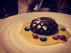 -恰餐厅及酒吧 CHAR Bar & Grill (北京丽都皇冠假日店)