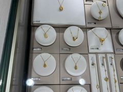 -燕莎奥特莱斯购物中心