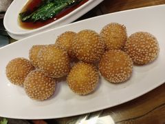 椰汁流心球-苹果树下艺术餐厅(宋庄店)