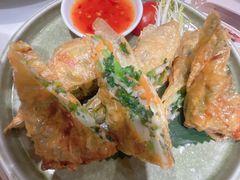 特色香煎腐皮卷-赏点粤式点心(广州塔店)