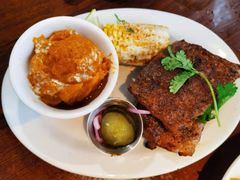 驰名烟熏嫩猪小排-Chili's Cafe&Bar奇利斯(滨江店)