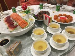 -麒麟山景大酒店岭南汇海鲜酒家(沙井店)