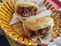-闫家驴肉老店(华电一校店)