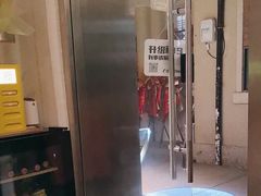 -粉八·云南米线·建水烧烤(常熟路店)