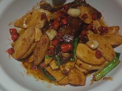 -佬麻雀·新湘菜(东方宝泰店)