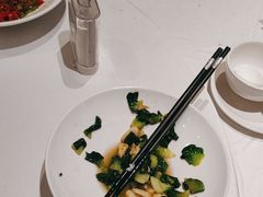 -鱼鲜饭香·招牌汽锅剁椒鱼头王