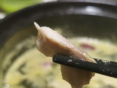 -洪氏嗨捞·广东猪肚鸡·椰子鸡火锅(西咸万象城店)