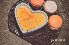 Self-Service Dessert Platter