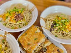 招牌热干面-德泓面馆(颐高店)
