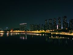 -南京眼步行桥