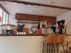 -Line 咖啡(石厦花园店)